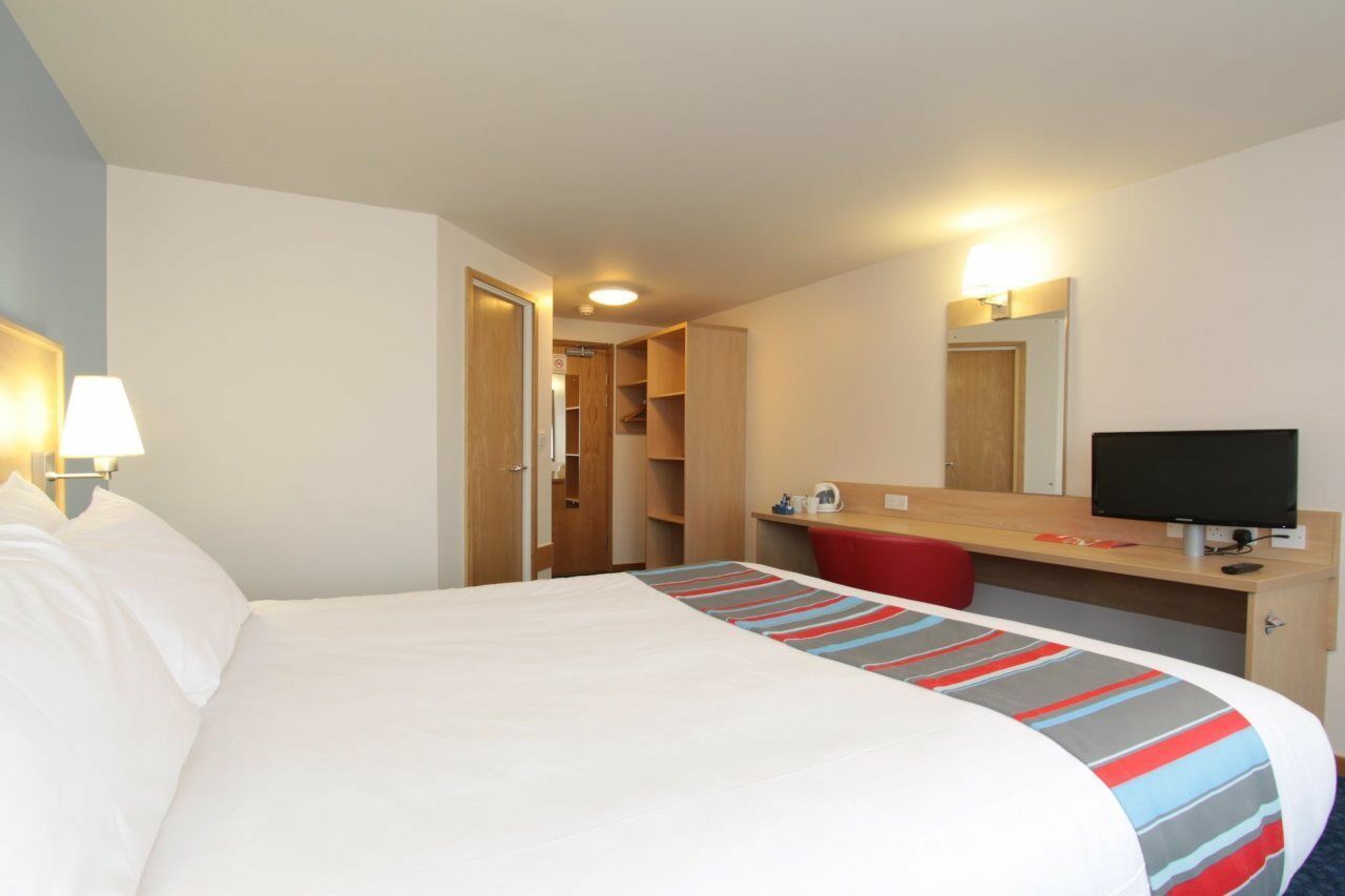 Travelodge Ледърхед Екстериор снимка
