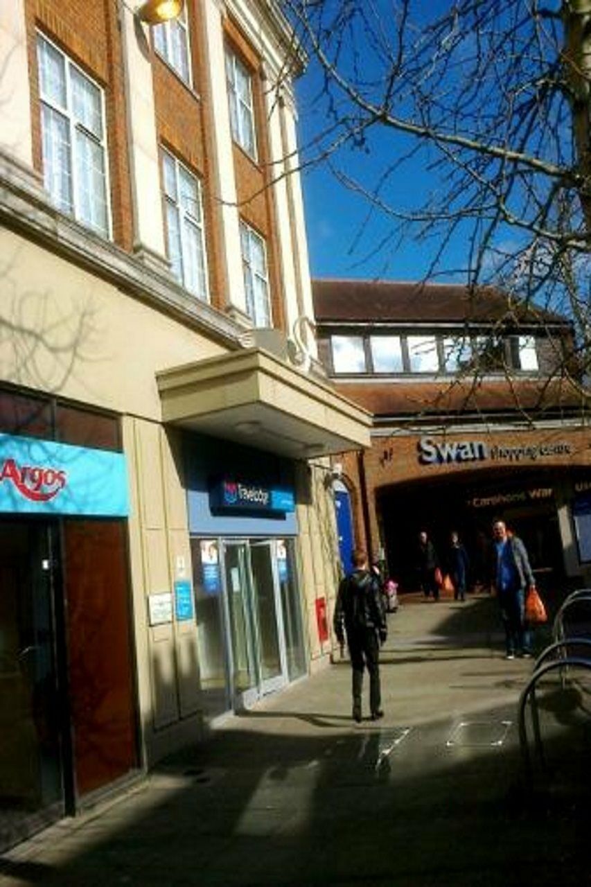 Travelodge Ледърхед Екстериор снимка